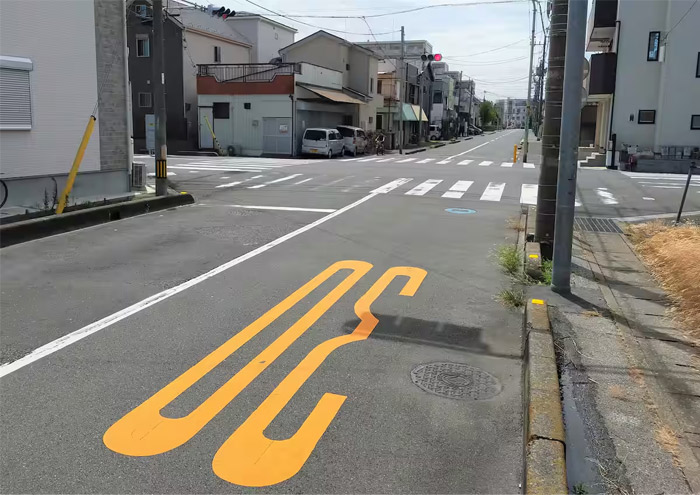 事故のあった交差点。